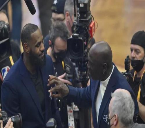 詹姆斯首談喬丹：我從沒(méi)想超越他