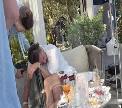 輿論纏身，電訊報(bào)：加盟埃弗頓本是格拉利什沖擊世界杯的契機(jī)