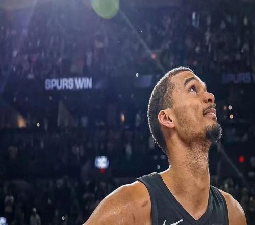 東契奇次輪也沒(méi)了！41橫掃！接下來(lái)全靠文班！