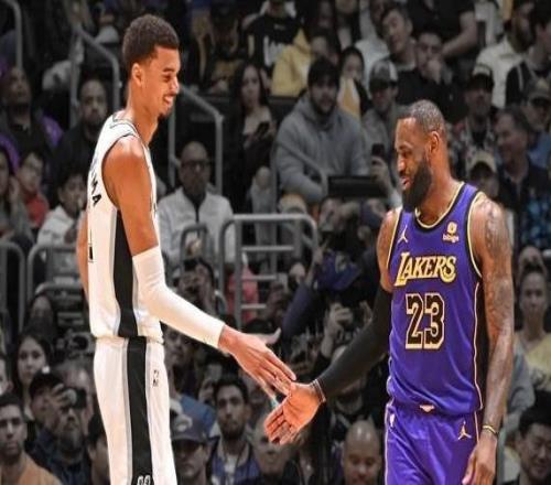 詹姆斯：文班亞馬絕對(duì)是MVP候選人，聯(lián)盟不需要論資排輩