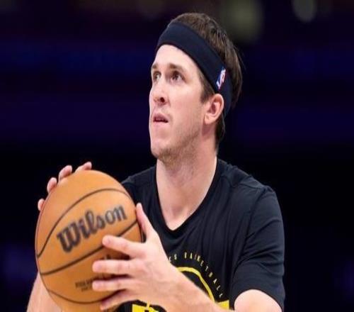 回歸在即！里夫斯：明天能否復出取決于身體感覺我已經(jīng)迫不及待