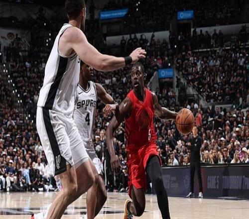 確實(shí)年齡偏大了！開拓者后場(chǎng)老將到了G5在攻防兩端都有些吃力了