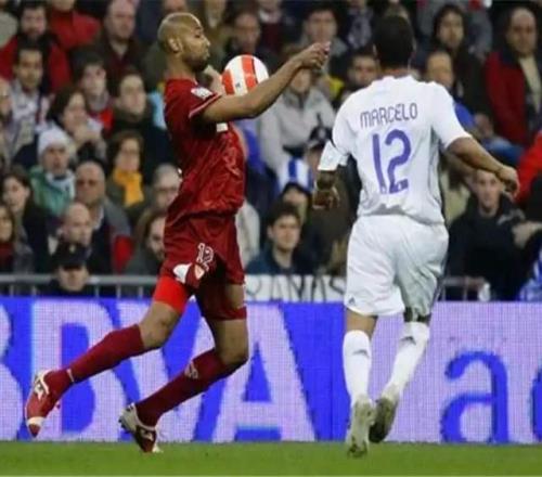 出生在歐洲的非洲足球先生，活在亨利陰影之下，卻力壓德羅巴加冕