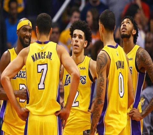 珍妮巴斯批評哥哥帶領(lǐng)湖人隊擺爛：想要大量選秀權(quán)，必須墊底