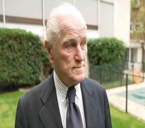 卡爾德隆談穆帥與皇馬傳聞：老佛爺喜歡放風(fēng)，以了解外界反應(yīng)