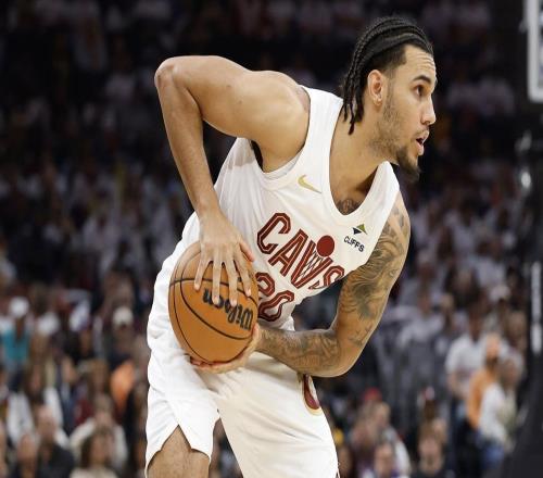 進攻效率相當不錯，騎士應該給鋒線新星提供更多的出場時間