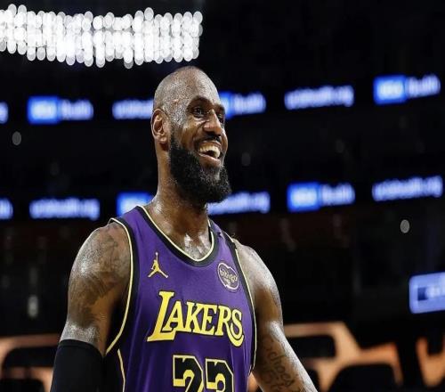 詹姆斯談自己名字由來：那是我祖父好朋友的名字，媽媽很喜歡