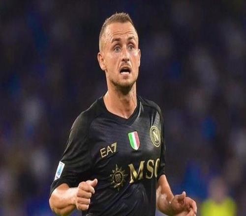 記者：盡管洛博特卡解約金2500萬，但那不勒斯仍希望留下球員