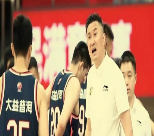 年薪100萬美元，斯普利特都不干，鄧頓除了到CBA挖人還能怎么辦