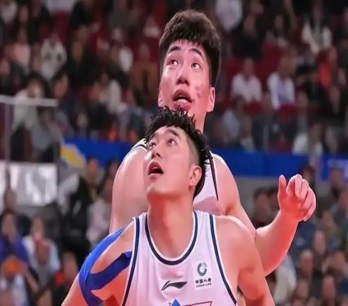 十場(chǎng)輸八場(chǎng)！山東男籃從季后賽前四跌到第八，誰是元兇