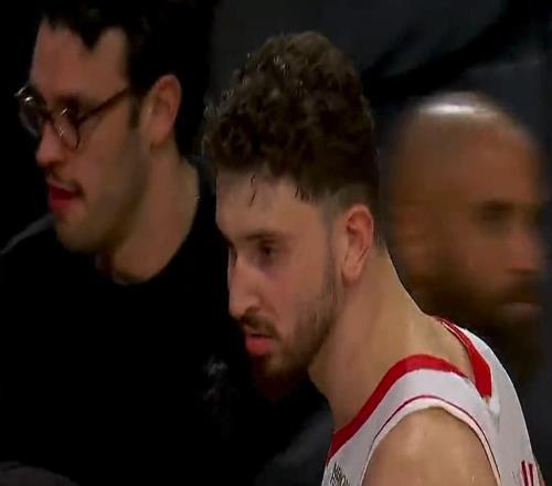 G5火箭勝湖人！申京面露殺氣，奧科吉開(kāi)心，詹姆斯轉(zhuǎn)頭離場(chǎng)！