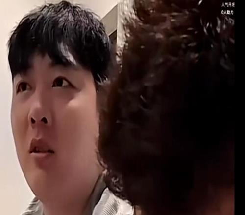 廣東3消息！張明池力撐杜鋒，徐昕與朱芳雨暢談，外教有望頂上