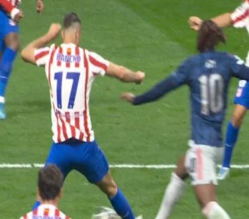 不滿點球被取消，槍手名伊恩賴特發(fā)文：換主隊就給點球了