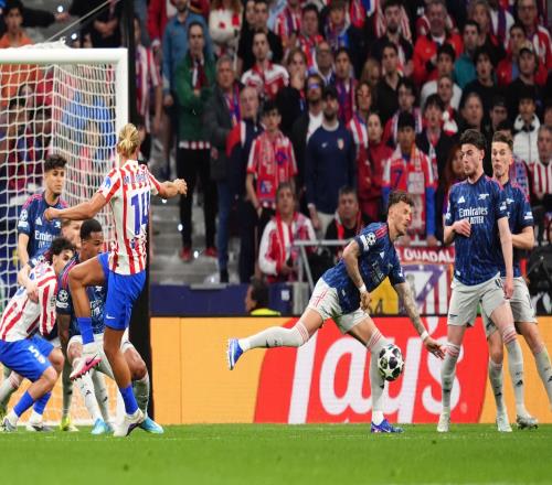 歐冠半決賽：兩次點球改判，阿森納11馬競