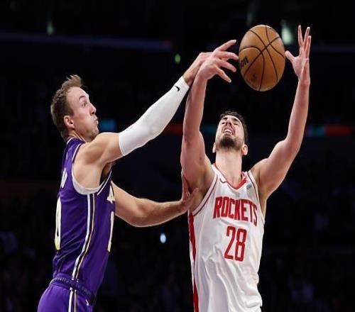 連續(xù)3場(chǎng)表現(xiàn)不佳，湖人后場(chǎng)大將怎么就莫名其妙不會(huì)打球了呢