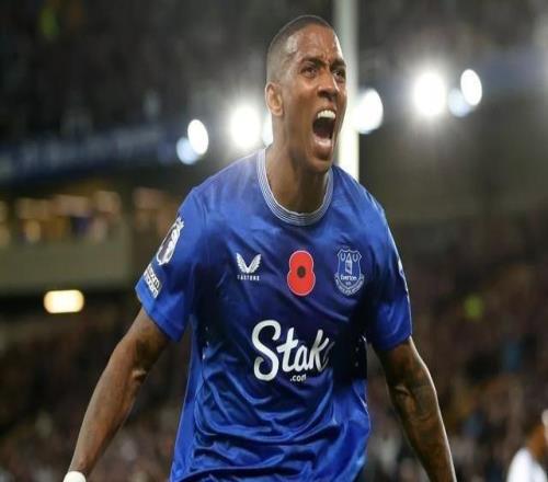 40歲曼聯(lián)傳奇宣布退役！23年生涯迎大結局，盼帶隊重返英超