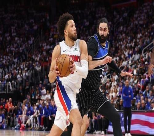 坎寧安45分刷爆紀(jì)錄，班凱羅45+9+7難救主，活塞力克魔術(shù)拒絕黑八