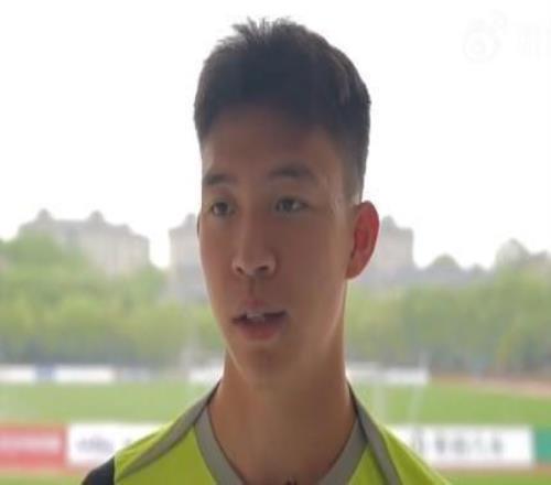 王鈺棟：在場(chǎng)上很希望贏球有點(diǎn)著急，做出了一些不成熟的行為