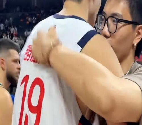 廣東男籃今日最新動態(tài)！老板親自到場激勵球員，徐杰深夜發(fā)聲，焦泊喬缺席原因曝光