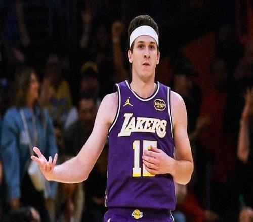 詹姆斯25+3+7造NBA神跡，里夫斯打鐵艾頓大號兩雙，湖人再負火箭