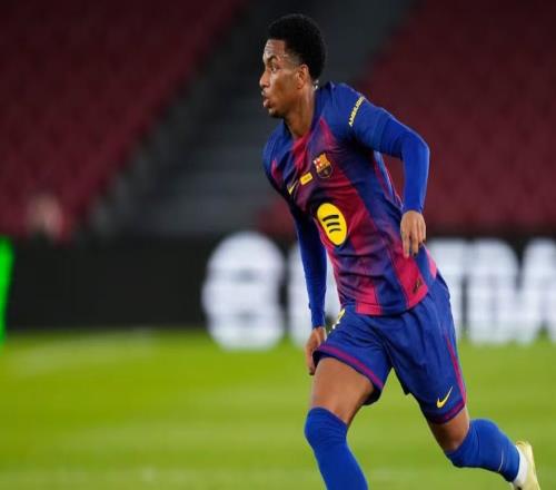 阿斯：巴薩對(duì)巴爾德的未來(lái)持觀望態(tài)度，但球員一心想留隊(duì)