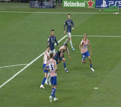 漢茨科此前代表馬競(jìng)41場(chǎng)從未送點(diǎn)，但近3場(chǎng)送出2粒點(diǎn)球