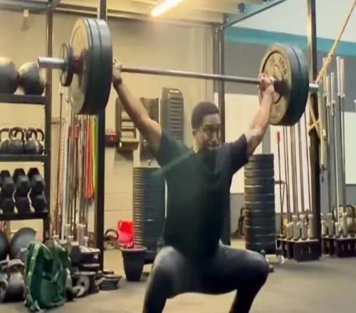 前英超名將迪斯?。何以诮∩碇姓业搅俗晕遥@甚至比踢球更難