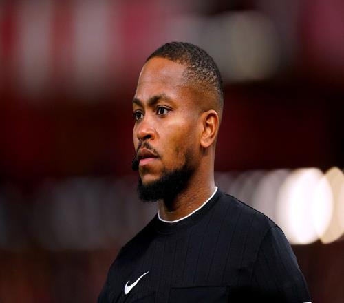 足總杯決賽裁判名單：VAR爭議主裁復(fù)出，154年首現(xiàn)黑人官員