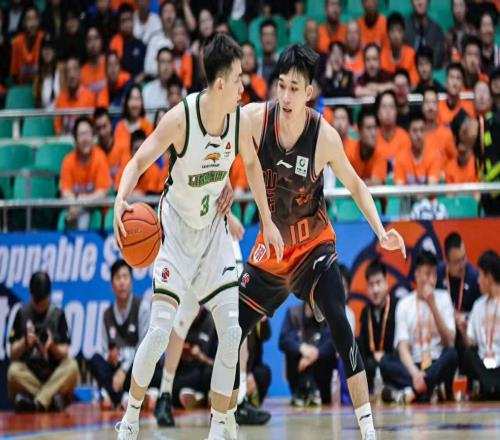 CBA季后賽最新形勢(shì)：2場(chǎng)11，2場(chǎng)10，遼寧輸球，廣東頂住壓力