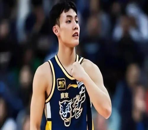 杜鋒布局全新戰(zhàn)術體系，強攻彌補防守短板，主場迎戰(zhàn)廣州強敵