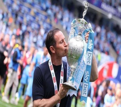 升超冠軍主帥為何急著談續(xù)約