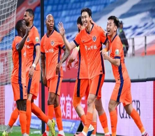 青島海牛3比1戰(zhàn)勝海港為泰山隊(duì)正名，難怪鄭智氣急敗壞