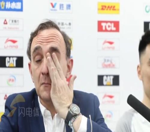 遼寧被淘汰發(fā)布會！烏戈談李曉旭退役落淚，李曉旭談論退役原因！
