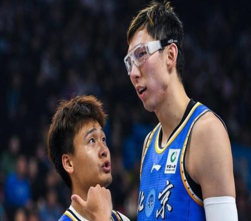 趙睿、曾凡博出戰(zhàn)！北京季后賽12人大名單確定，終于等到最強陣容