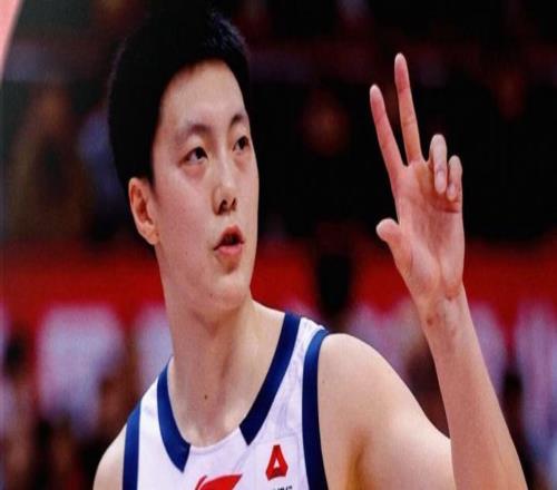 廣東21淘汰廣州進(jìn)八強(qiáng)胡明軒15分崔永熙砍制勝6分威金頓空砍43分