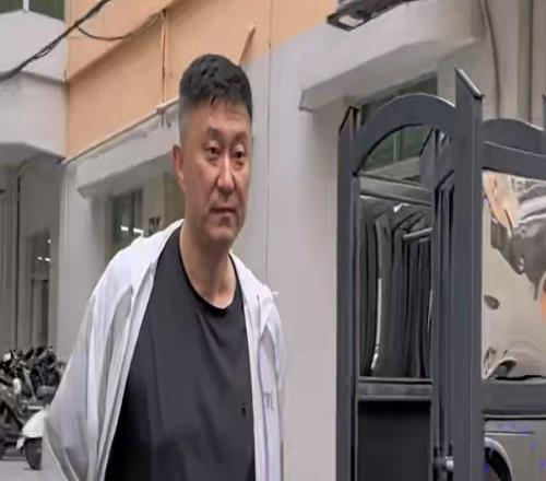 廣東隊前往北京！杜鋒帶上兩個奇兵，走路帶風