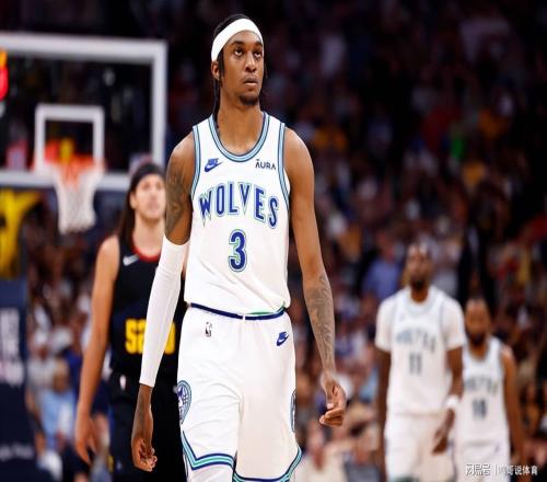 不是麥克丹尼爾斯！繼克萊湯普森之后，又一NBA歷史級“3D”出爐