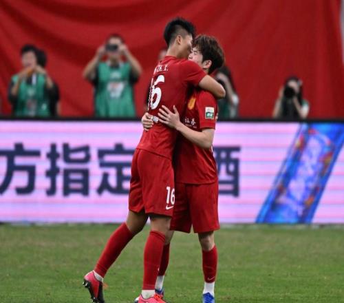 中超第2驚險戰(zhàn)平：3場不勝，爭冠難度飆升，被成都蓉城甩開9分