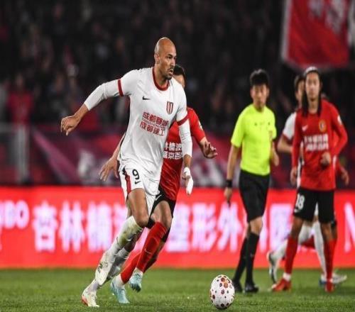 【中超】費利佩倒鉤破門蓉城1比0絕殺遼寧獲7連勝