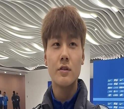 大連兩飛翼身背3黃戰(zhàn)國安避免停賽留力青島雙雄朱鵬宇替斯坦丘