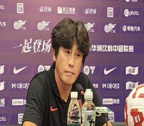 記者：徐正源已與鐵人簽約，今天與全隊(duì)見面李金羽已收拾行李離開