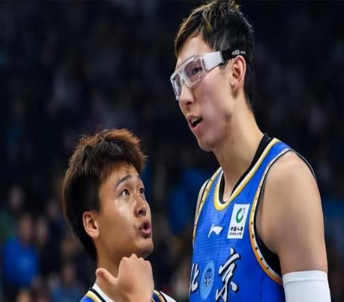 CBA4球隊最有望奪冠，杜鋒輸球揪出4人，朱總卻笑不出來了