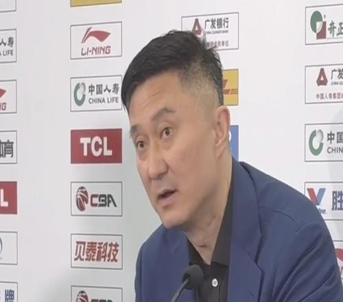 杜鋒：比賽輸在了三分命中率上，好好準(zhǔn)備G2并解決出現(xiàn)的問題