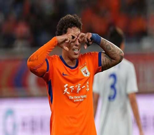 克雷桑完成帽子戲法山東泰山主場(chǎng)41戰(zhàn)勝上海申花