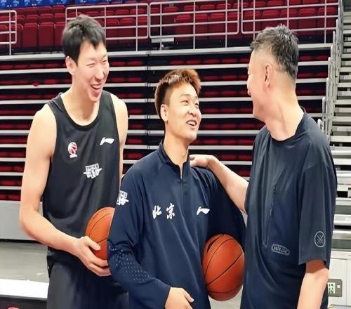 北京16記三分射穿廣東總分11！曾凡博23分替補(bǔ)4人上雙徐杰13+4
