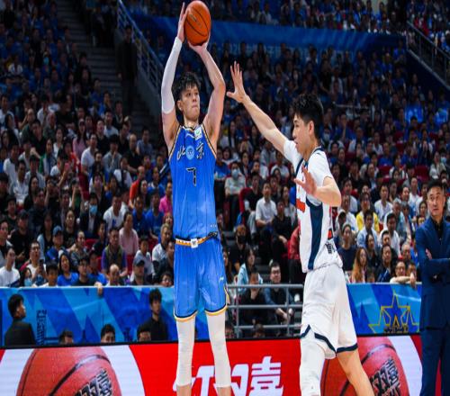 破案！曾凡博一打廣東就暴走的真正原因找到，京媒罕見批評(píng)崔永熙