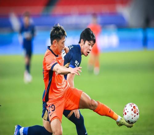 火力全開！青島海牛31武漢豪取四連勝，三場轟10球，遠(yuǎn)離降級(jí)區(qū)