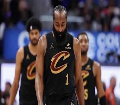 哈登季后賽生涯第20次命中率不足25%，創(chuàng)造NBA71年最尷尬紀(jì)錄