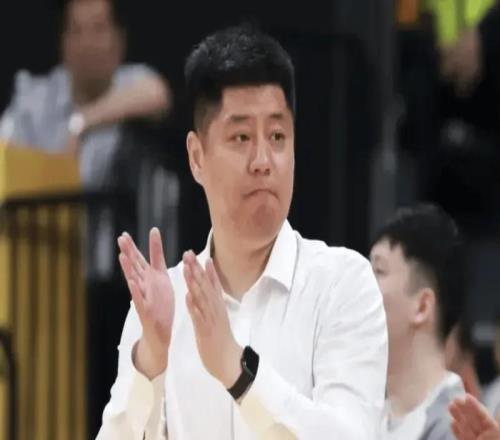 G1勝廣廈采訪！潘江盛贊攻守+于米提發(fā)揮，尼克斯明確強(qiáng)硬對抗！
