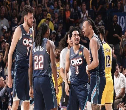 皮爾斯：雷霆像善于地面纏斗的UFC選手，把你拖垮直到精疲力盡